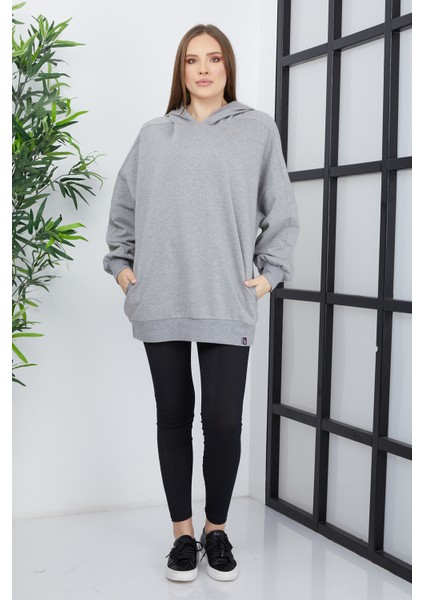 Kadın Line Art Sırt Baskılı Oversize Sweatshirt Oversize