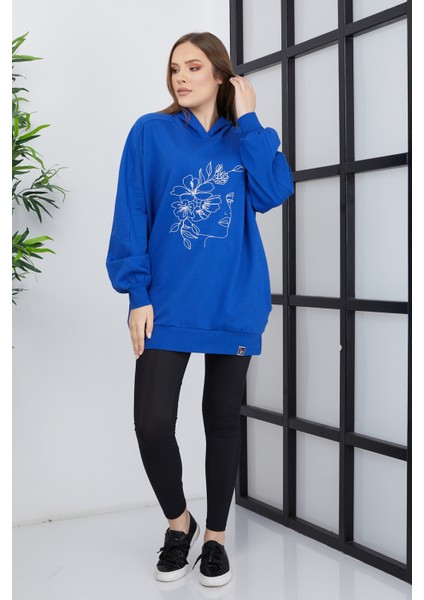 Kadın Line Art Baskılı Oversize Sweatshirt Oversize