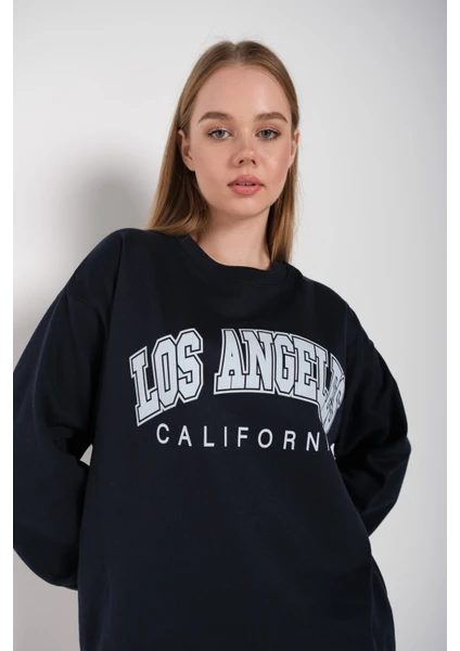 Kadın Los Angeles Baskılı Oversize Sweatshirt