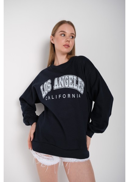 Kadın Los Angeles Baskılı Oversize Sweatshirt