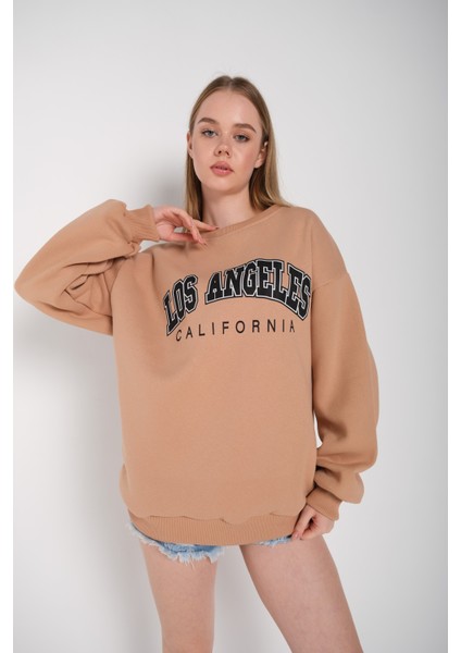 Kadın Los Angeles Baskılı Oversize Sweatshirt fiyatları