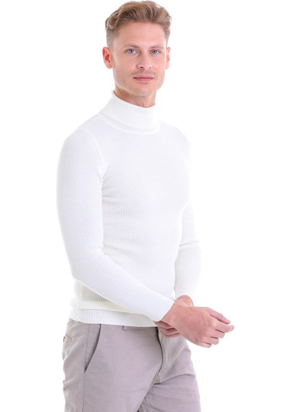Ekru Regular Fit Düz Balıkçı Yaka Klasik Yün Triko Kazak modelleri