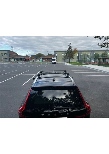 Volkswagen Tiguan R--Line 2020-2022 Siyah Kilitli Ara Atkı Cross Bar 5 Yıl Garanti modelleri