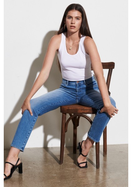 Straight Fit Düz Kesim Yüksek Bel Esnek Jean Kot Pantolon modelleri