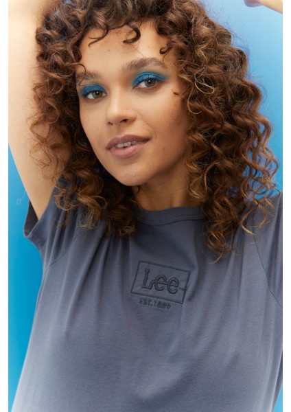 Kadın Slim Fit Dar Kesim Pamuk Bisiklet Yaka Tişört indirimleri