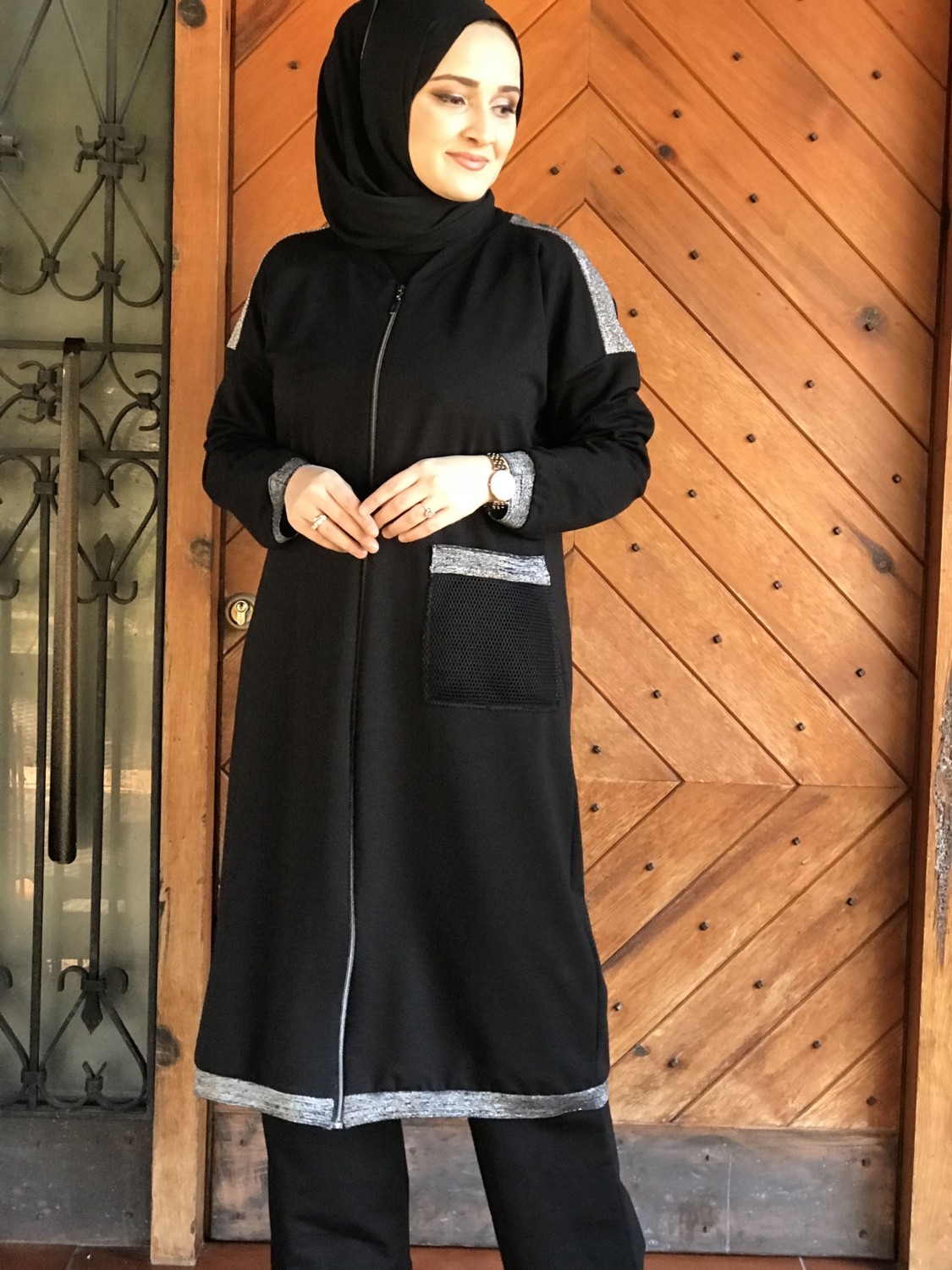 Aysun Aydemir Gümüş Detaylı Siyah Tesettür Eşofman Takım Pamuklu Kumaşla Şık Tasarım görsel 5