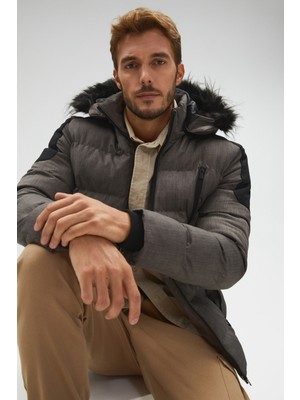 Joystar Kürk Detaylı Kapüşonlu Outdoor Erkek Mont