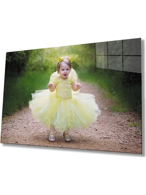 Eliza Home  Sarı Elbiseli Çocuk Cam Tablo   Child In Yellow Dress Table