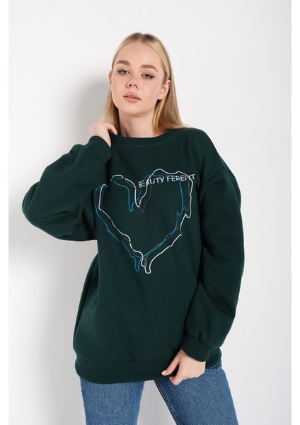 Kadın Çizgili Kalp Baskılı Oversize Sweatshir fiyatları