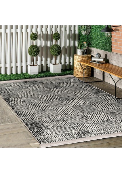 Ekru - Siyah Zeminde Kilim Motifli Dokuma Halı Desenli Geometrik Vintage Dijital Baskılı Makinede Yıkanabilir Kaymaz Taban Saçaklı Halı