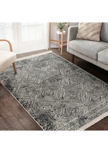 Ekru - Siyah Zeminde Kilim Motifli Dokuma Halı Desenli Geometrik Vintage Dijital Baskılı Makinede Yıkanabilir Kaymaz Taban Saçaklı Halı
