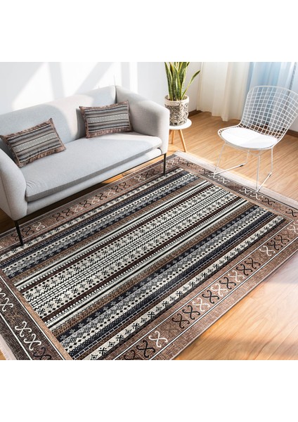 Kahverengi Zeminde Kilim Motifli Yöresel Desenli Etnik Motifler Vintage Dijital Baskılı Makinede Yıkanabilir Kaymaz Taban Saçaklı Halı
