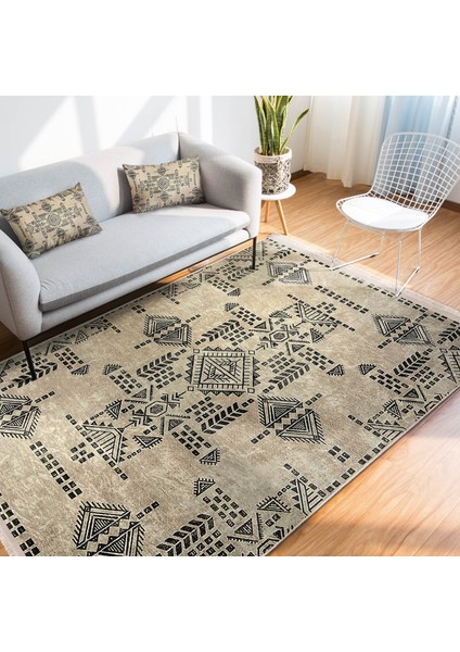 Krem - Siyah Zeminde Etnik Motifli Antika Desenli Etnik Motifler Vintage Yatak Odası Salon & Oturma Odası Dijital Baskılı Makinede Yıkanabilir Kaymaz Taban Saçaklı Halı