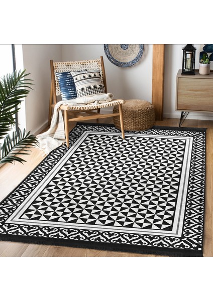 Siyah - Beyaz Zeminde Çerçeveli Motifli Geometrik Desenli Geometrik Dijital Baskılı Makinede Yıkanabilir Kaymaz Taban Saçaklı Halı modelleri