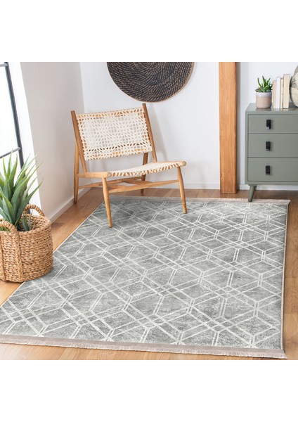 Gri Zeminde Geometrik Motifli Eskitme Desenli Geometrik Eskitme Motifli Dijital Baskılı Makinede Yıkanabilir Kaymaz Taban Saçaklı Halı indirimleri