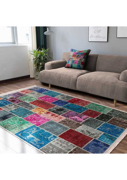 Çok Renkli Zeminde Kırkyama Motifli Patchwork Desenli Vintage Klasik Dijital Baskılı Makinede Yıkanabilir Kaymaz Taban Saçaklı Halı modelleri