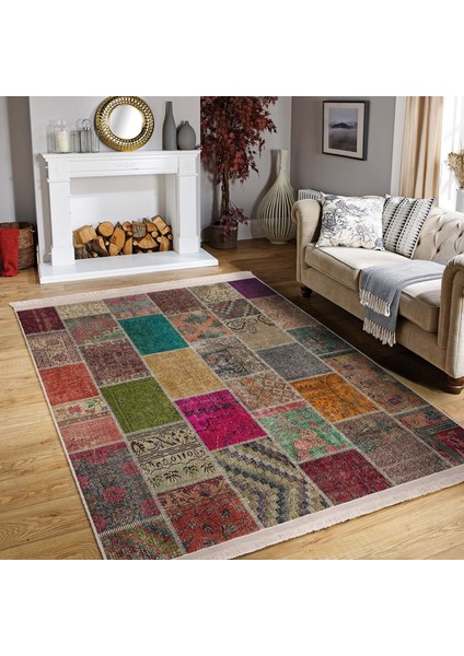 Kırkyama Zeminde Etnik Motifli Patchwork Desenli Vintage Etnik Motifler Dijital Baskılı Makinede Yıkanabilir Kaymaz Taban Saçaklı Halı modelleri