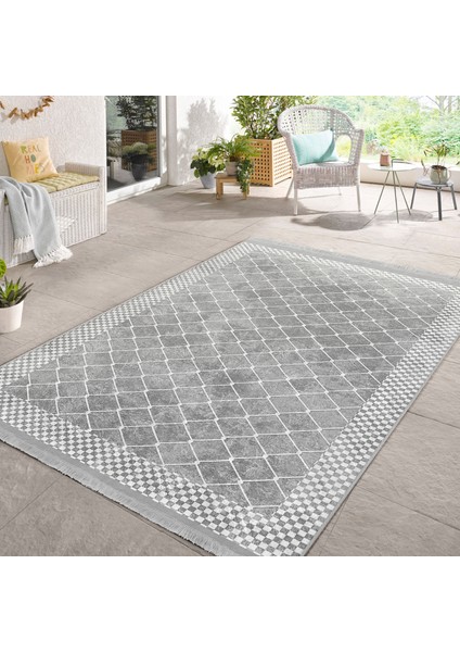 Gri - Beyaz Zeminde Çerçeveli Motifli Geometrik Desenli Geometrik Sade & Şık Salon & Oturma Odası Mutfak Dijital Baskılı Makinede Yıkanabilir Kaymaz Taban Saçaklı Halı