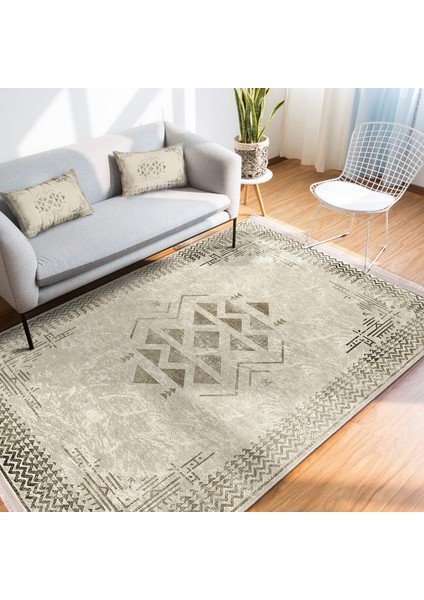 Siyah- Gri Zeminde Çerçeveli Motifli Geleneksel Desenli Vintage Eskitme Motifli Dijital Baskılı Makinede Yıkanabilir Kaymaz Taban Saçaklı Halı