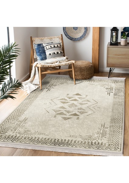 Siyah- Gri Zeminde Çerçeveli Motifli Geleneksel Desenli Vintage Eskitme Motifli Dijital Baskılı Makinede Yıkanabilir Kaymaz Taban Saçaklı Halı modelleri