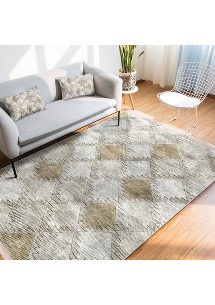 Krem - Bej Zeminde Geometrik Motifli Klasik Desenli Eskitme Motifli Geometrik Baskılı Makinede Yıkanabilir Kaymaz Taban Saçaklı Halı