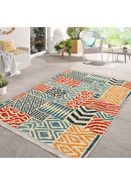 Krem Zeminde Patchwork Motifli Patchwork Desenli Geometrik Klasik Dijital Baskılı Makinede Yıkanabilir Kaymaz Taban Saçaklı Halı