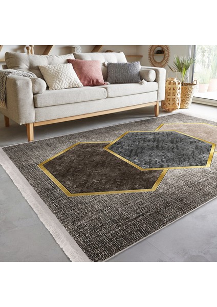 Kahverengi Zeminde Altıgen Motifli Geometrik Desenli Geometrik Klasik Dijital Baskılı Makinede Yıkanabilir Kaymaz Taban Saçaklı Halı modelleri