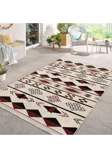 Krem - Kahverengi Zeminde Yöresel Motifli Geometrik Desenli Etnik Motifler Vintage Dijital Baskılı Makinede Yıkanabilir Kaymaz Taban Saçaklı Halı