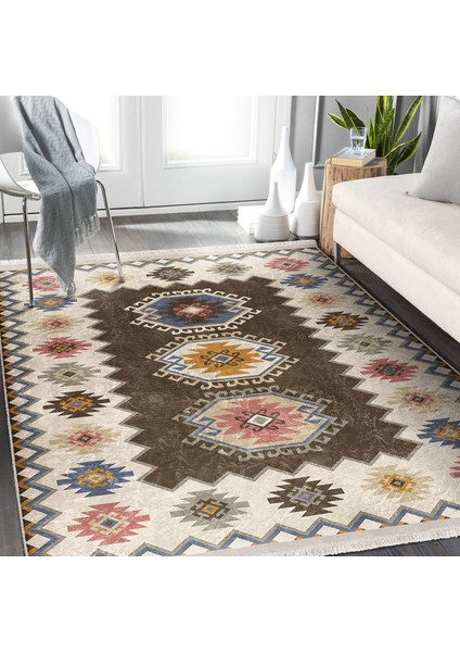 Kahverengi Zeminde Etnik Motifli Kilim Desenli Avangarde Vintage Dijital Baskılı Makinede Yıkanabilir Kaymaz Taban Saçaklı Halı