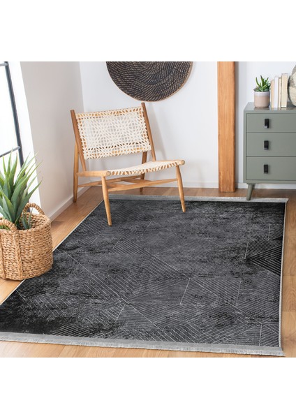 Siyah - Süme Zeminde Kilim Motifli Eskitme Desenli Geometrik Eskitme Motifli Dijital Baskılı Makinede Yıkanabilir Kaymaz Taban Saçaklı Halı modelleri