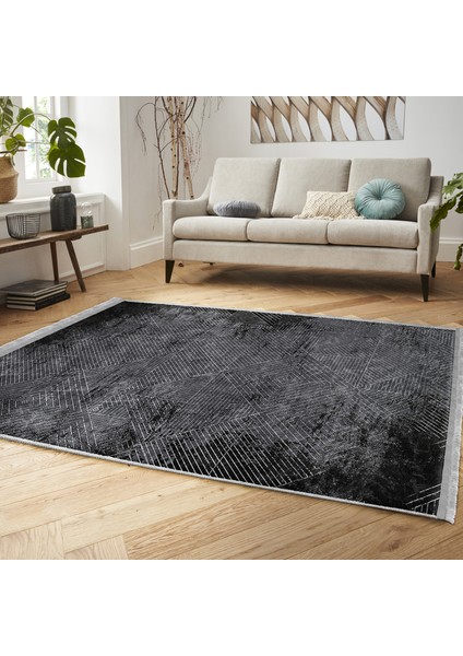 Siyah - Süme Zeminde Kilim Motifli Eskitme Desenli Geometrik Eskitme Motifli Dijital Baskılı Makinede Yıkanabilir Kaymaz Taban Saçaklı Halı indirimleri