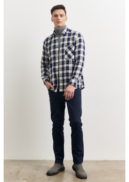 Erkek Lacivert-bej Slim Fit Dar Kesim Düğmeli Yaka %100 Pamuk Kareli Oduncu Gömlek fiyatları
