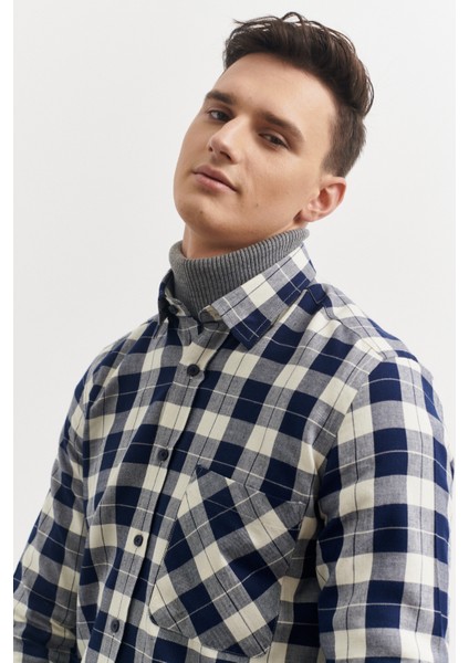 Erkek Lacivert-bej Slim Fit Dar Kesim Düğmeli Yaka %100 Pamuk Kareli Oduncu Gömlek modelleri