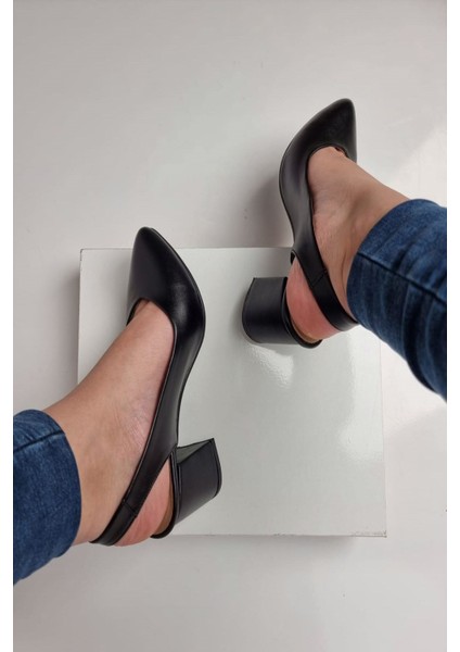 AY52 Bilekten Bağlı Kadın Kalın Topuklu Ayakkabı Siyah