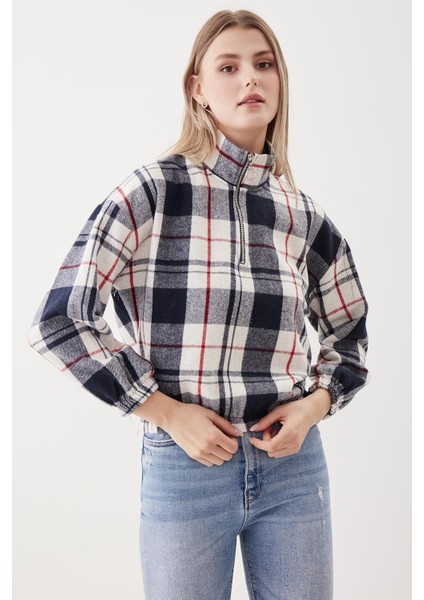 Fermuarlı Dik Yaka Ekose Desen Sweat fırsatları