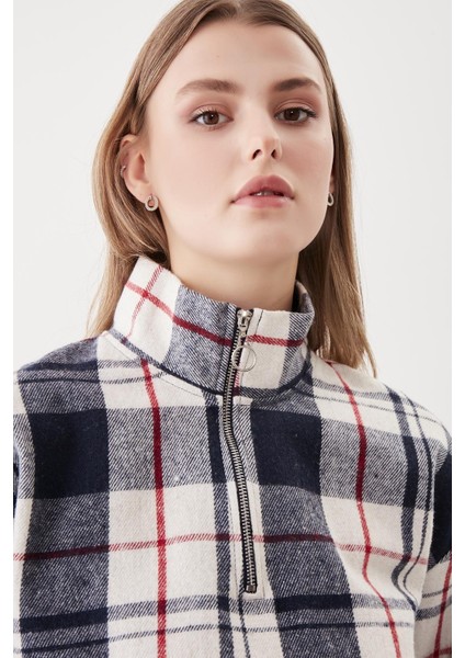 Fermuarlı Dik Yaka Ekose Desen Sweat indirimleri