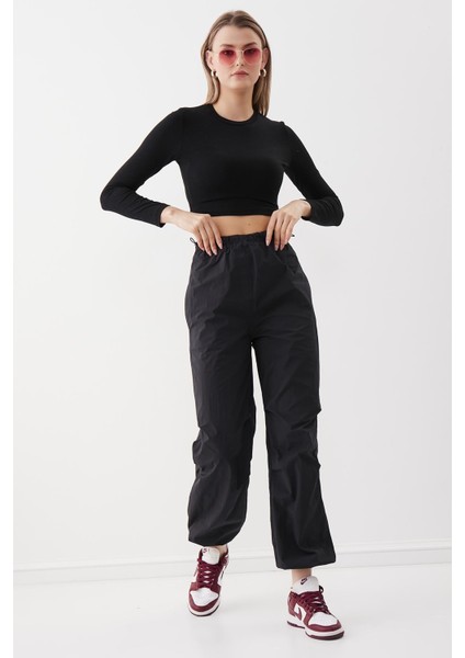 Lastik Detaylı Paraşüt Kumaş Pantolon