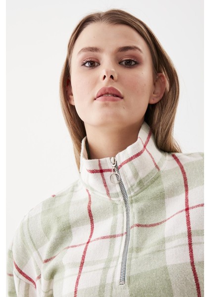 Fermuarlı Dik Yaka Ekose Desen Sweat modelleri