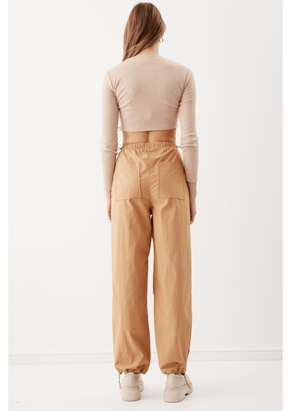 Lastik Detaylı Paraşüt Kumaş Pantolon