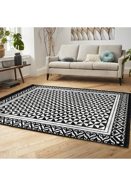 Siyah - Beyaz Zeminde Çerçeveli Motifli Geometrik Desenli Geometrik Sade & Şık Salon & Oturma Odası Ofis Dijital Baskılı Makinede Yıkanabilir Kaymaz Taban Saçaklı Halı