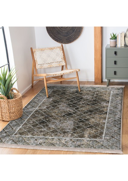 Kahverengi - Gri Zeminde Çerçeveli Motifli Morrocan Desenli Eskitme Motifli Geometrik Salon & Oturma Odası Dış Mekan & Outdoor Dijital Baskılı Makinede Yıkanabilir Kaymaz Taban Saçaklı Halı