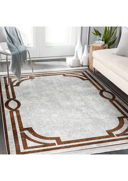 Kahverengi - Gri Zeminde Çerçeveli Motifli Klasik Desenli Vintage Geometrik Salon & Oturma Odası Yatak Odası Dijital Baskılı Makinede Yıkanabilir Kaymaz Taban Saçaklı Halı
