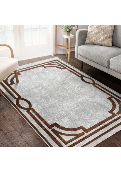 Kahverengi - Gri Zeminde Çerçeveli Motifli Klasik Desenli Vintage Geometrik Salon & Oturma Odası Yatak Odası Dijital Baskılı Makinede Yıkanabilir Kaymaz Taban Saçaklı Halı
