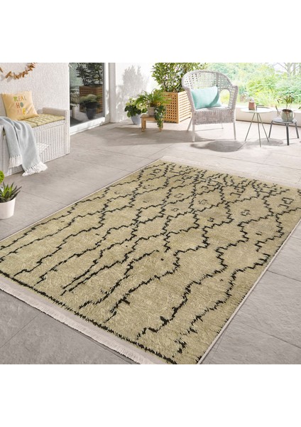 Krem - Siyah Zeminde Kilim Motifli El Dokuma Desenli Etnik Motifler Eskitme Motifli Dış Mekan & Outdoor Salon & Oturma Odası Dijital Baskılı Makinede Yıkanabilir Kaymaz Taban Saçaklı Halı modelleri