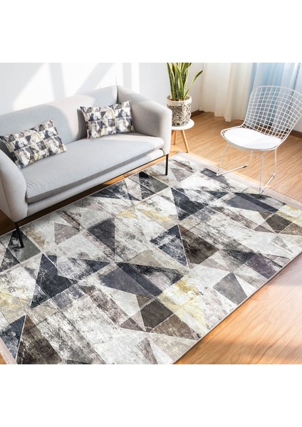 Ekru Zeminde Üçgen Motifli Geometrik Desenli Eskitme Motifli Vintage Salon & Oturma Odası Koridor & Antre Dijital Baskılı Makinede Yıkanabilir Kaymaz Taban Saçaklı Halı