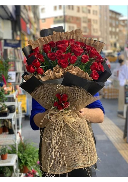 Iklim Flowers World 41 Güllü Canlı Buket