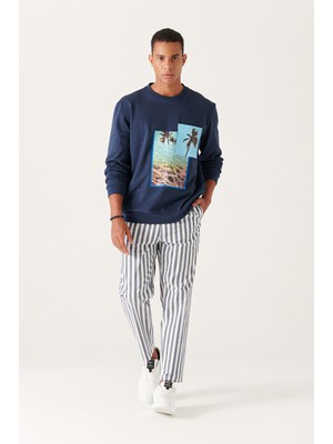 Avva Erkek Beyaz-Lacivert Yandan Cepli Çizgili Relaxed Fit Pantolon A21Y3014