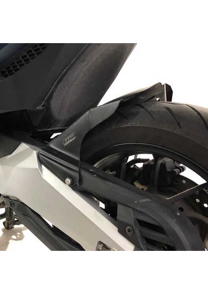 Honda Forza 750 2021-2024 Uyumlu Arka Çamurluk Siyah fiyatları