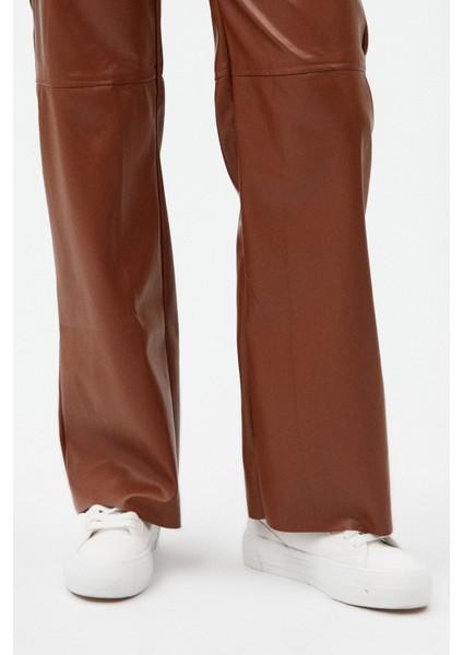 AÇELYAOKCU Yüksek Bel Vegan Suni Deri Palazzo Pantolon fırsatları