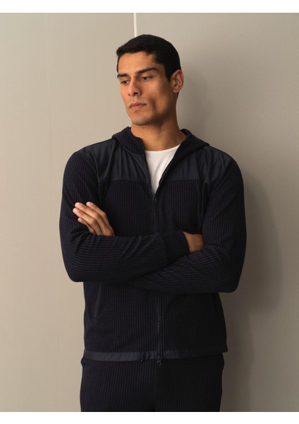 Erkek Lacivert Regular Fit Sweatmont fiyatları